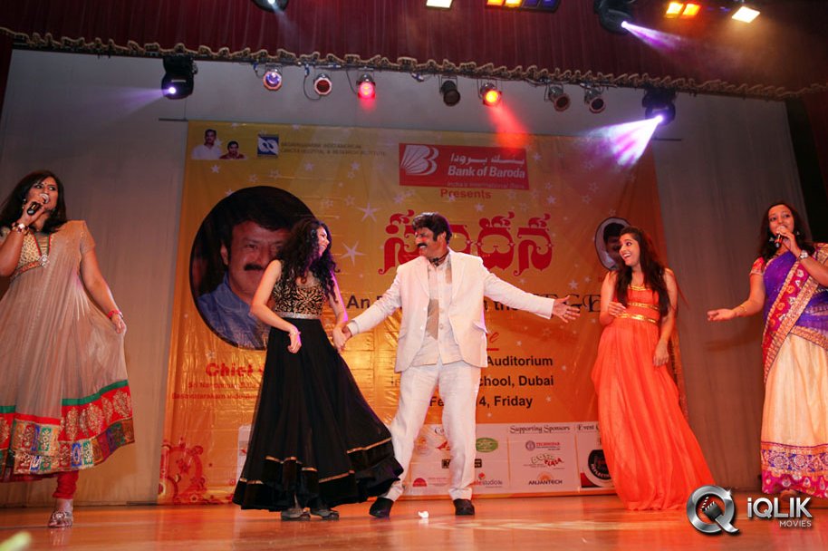Legend-Team-at-Rasamayi-Spandana-Cultural-Event-in-Dubai